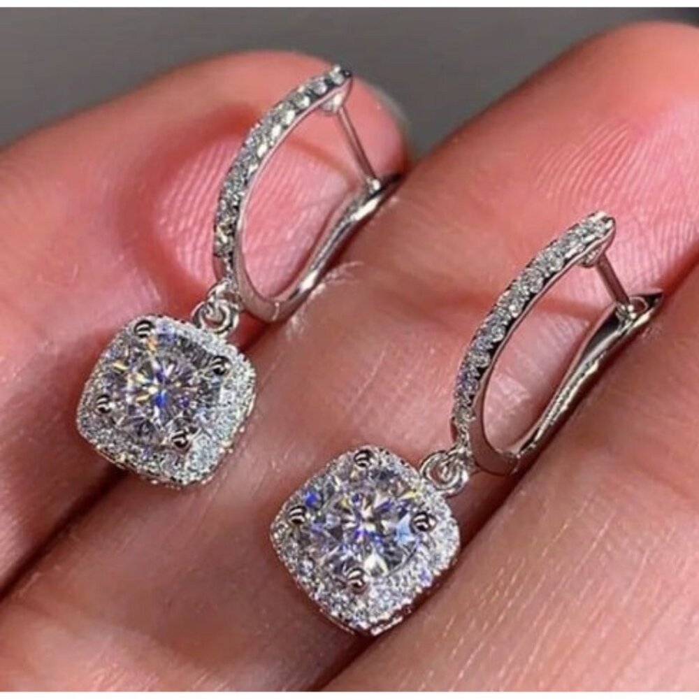 18k White Gold Plated Sterling Silver Simulated Diamond Zircon Drop Earring